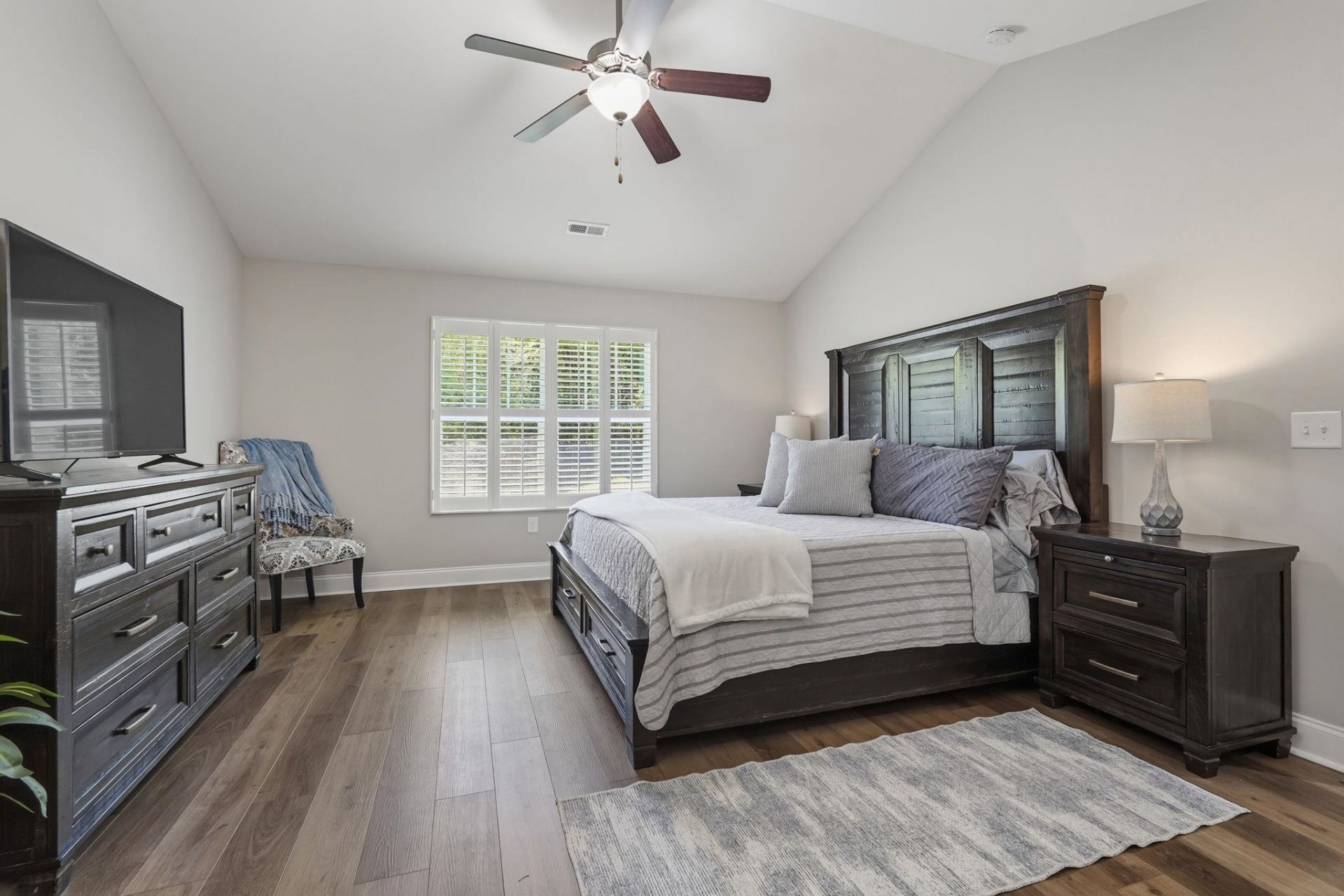 536 Shea Loop Photo 19