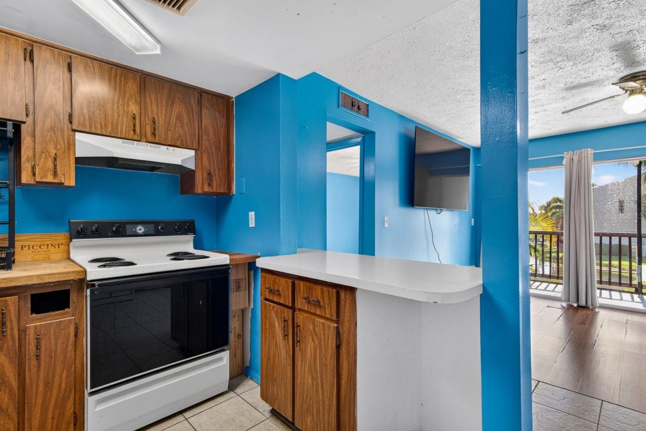 8602 Champlain Court , Unit 93, Tampa, FL 33614 Photo