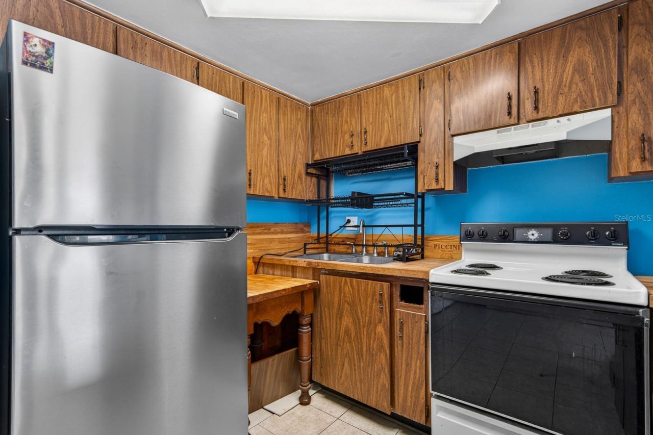8602 Champlain Court , Unit 93, Tampa, FL 33614 Photo