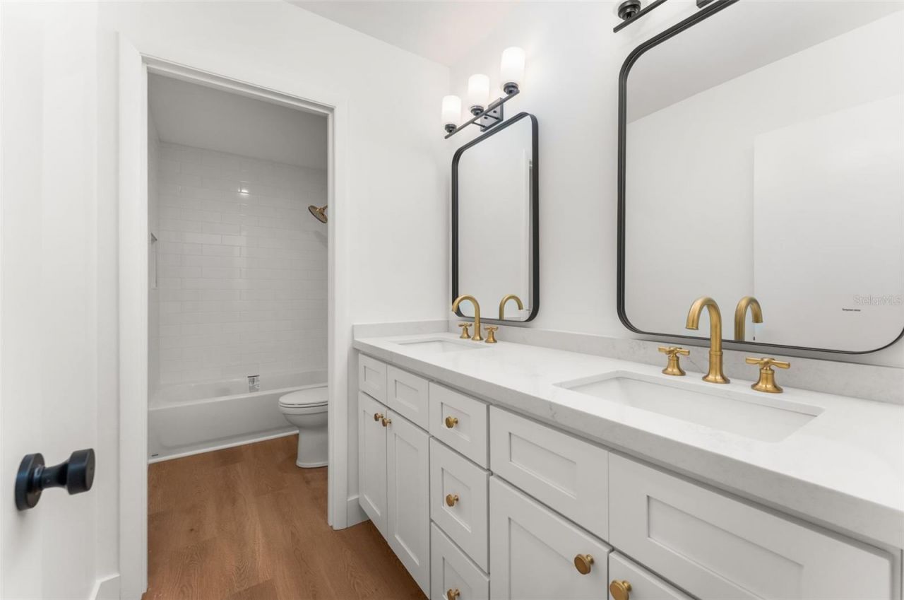 3853 NW 33rd Place , Gainesville, FL 32606 Photo