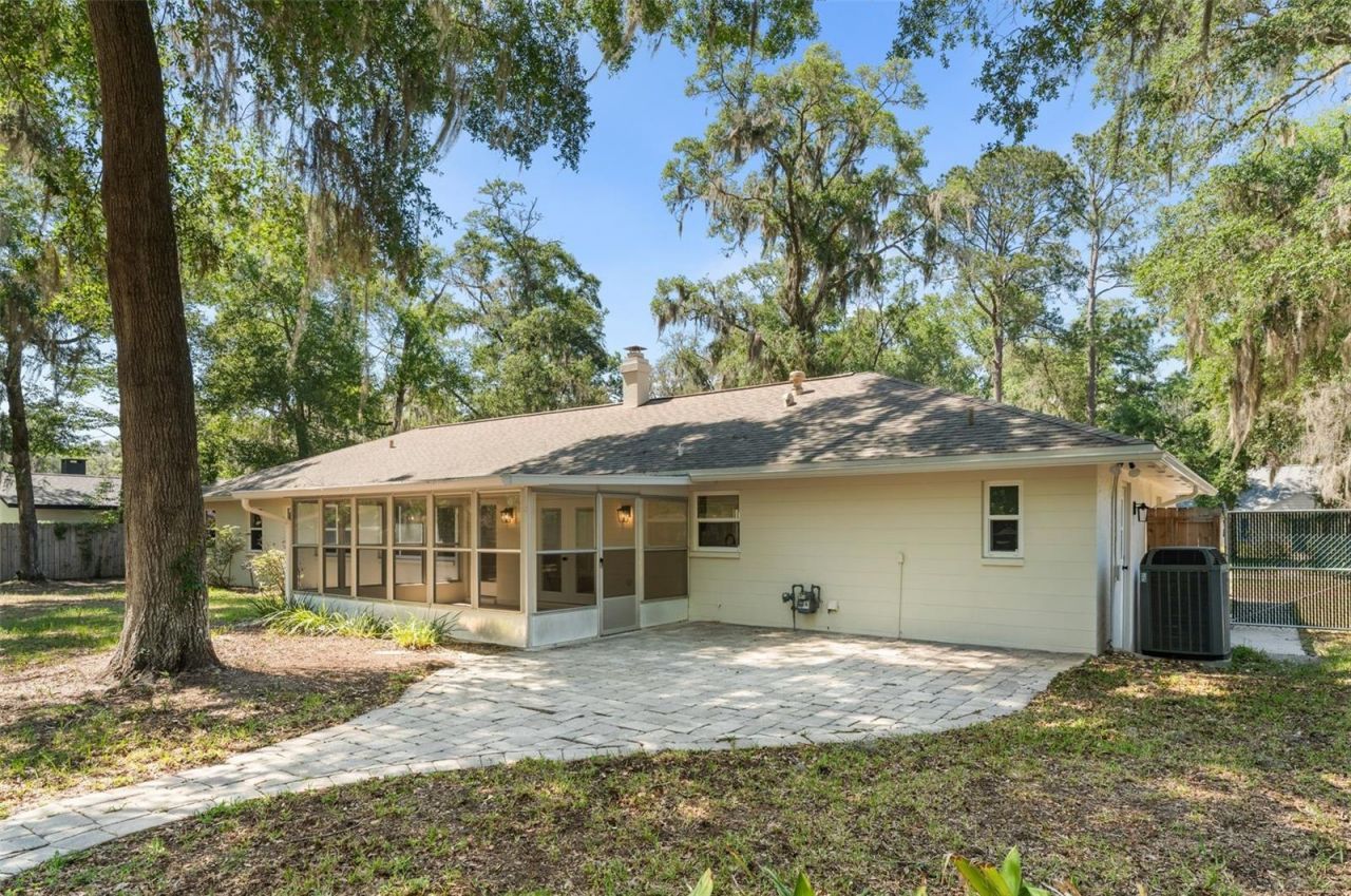 3853 NW 33rd Place , Gainesville, FL 32606 Photo