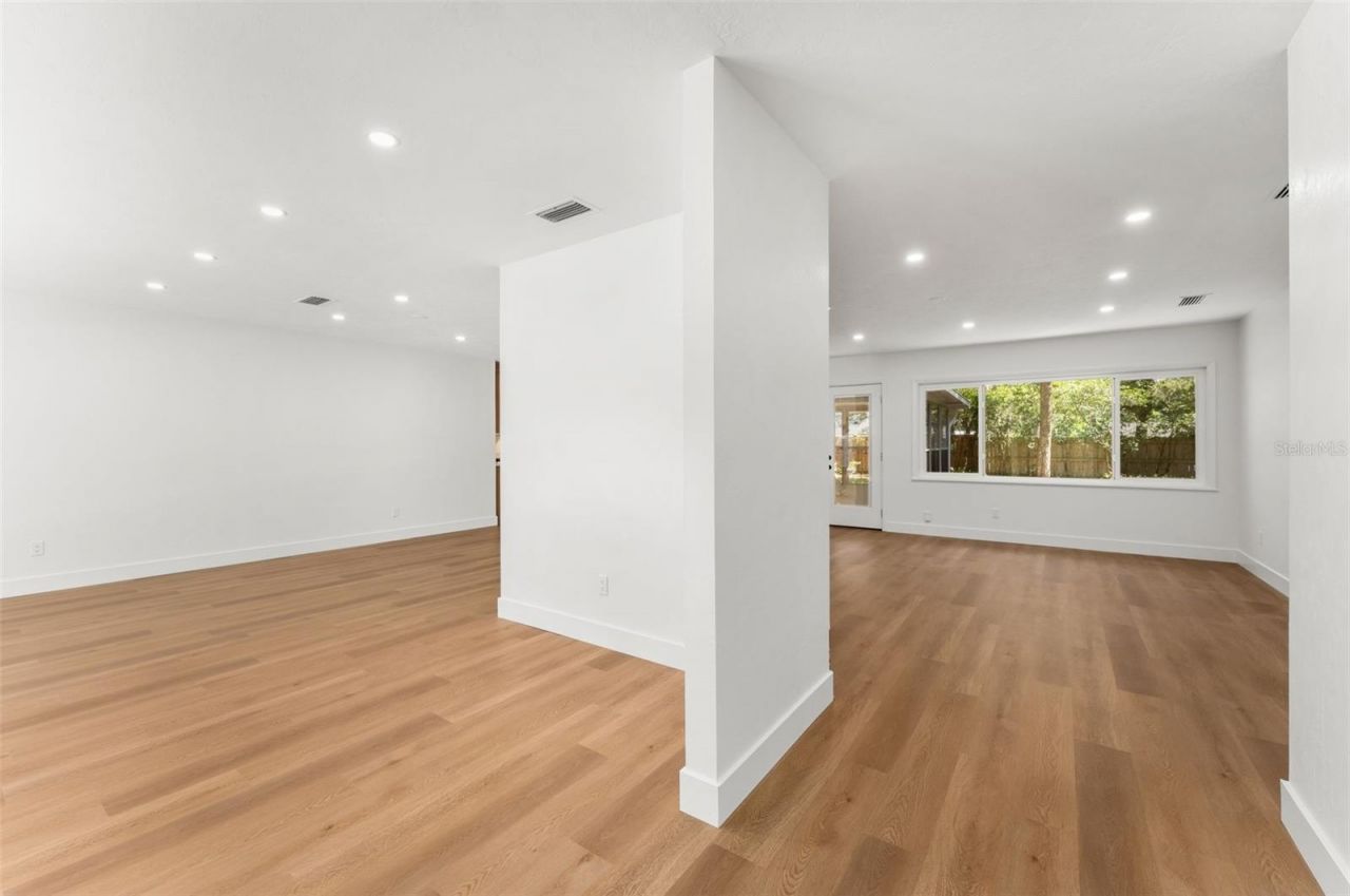 3853 NW 33rd Place , Gainesville, FL 32606 Photo