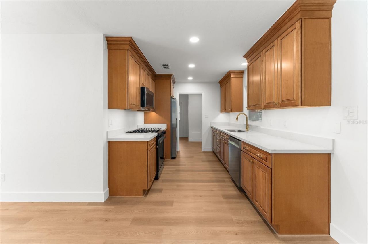 3853 NW 33rd Place , Gainesville, FL 32606 Photo