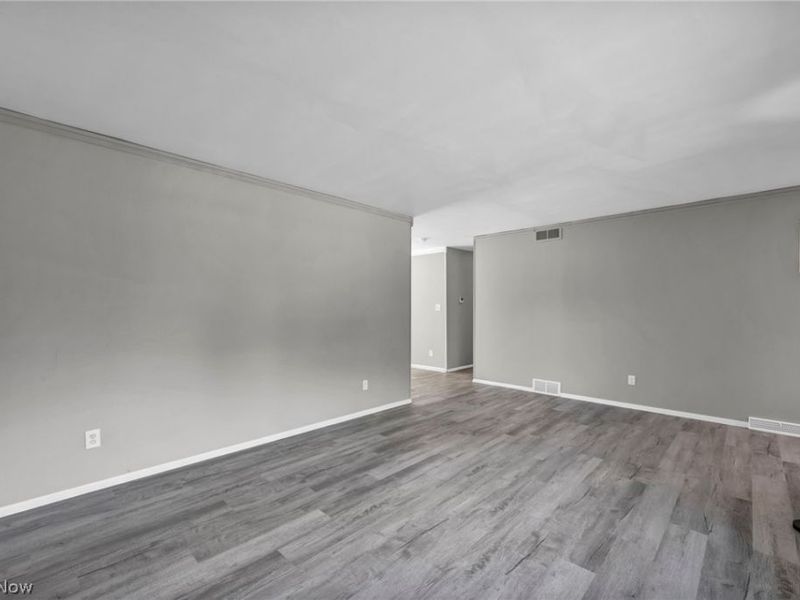 1543 Lindakay Drive, Akron, OH 44312 Photo 10