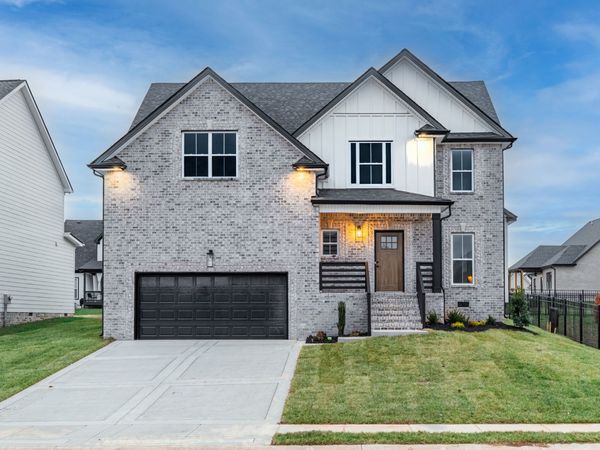 244 Bluebell Dr, Clarksville, TN 37043