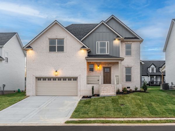 252 Bluebell Dr, Clarksville, TN 37043
