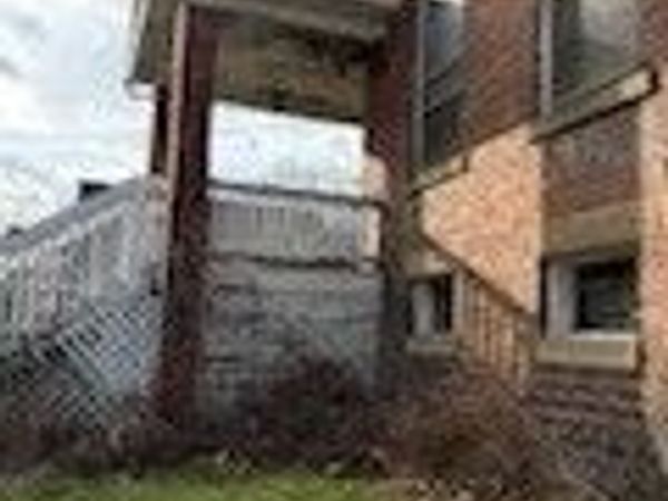 1293 Sharon Avenue , Zanesville, OH 43701