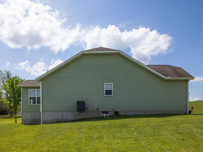 3028 Canterbury Lane , Albany, OH 45710 Photo 10