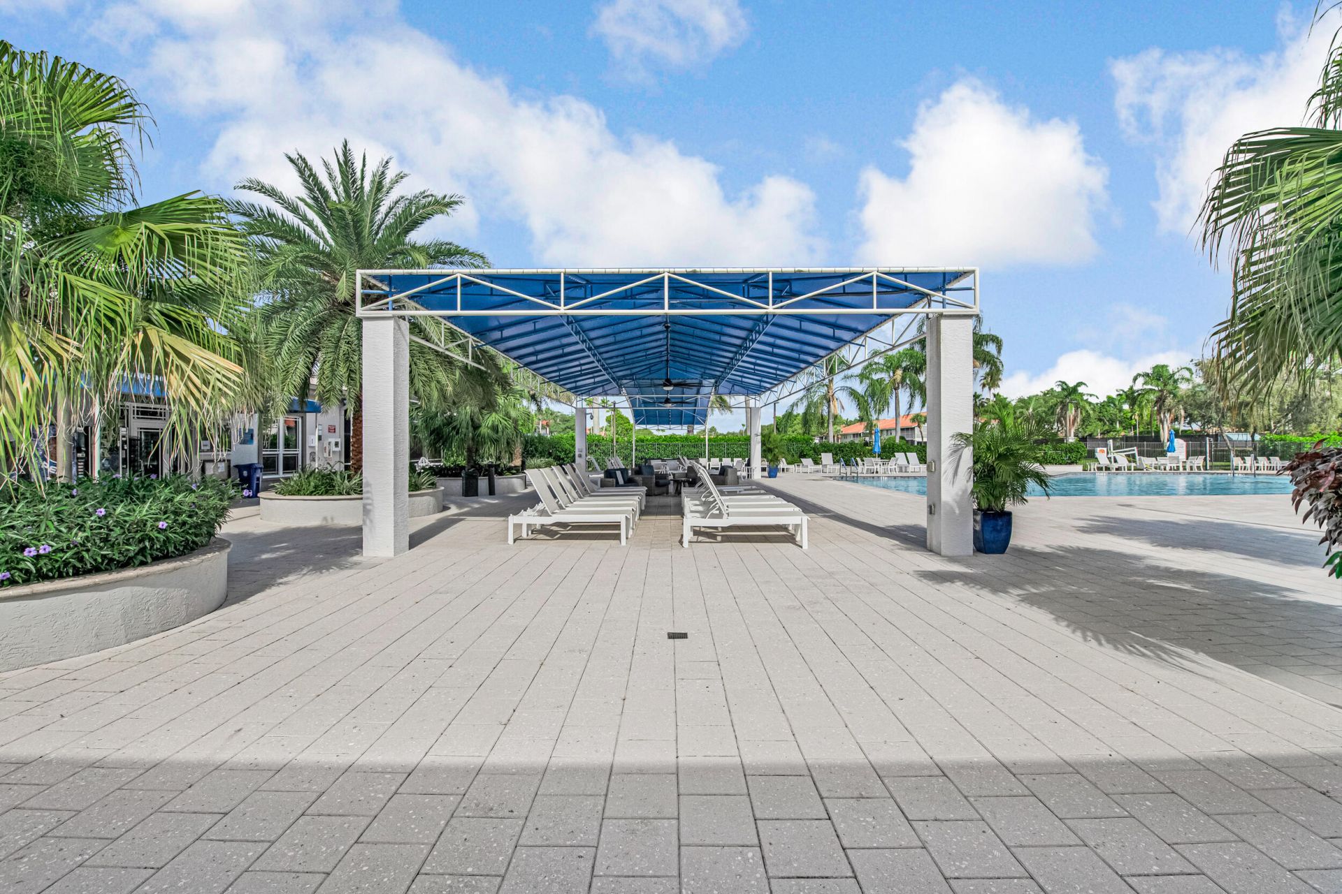 9543 Crescent View Drive N, Boynton Beach, FL 33437 Photo