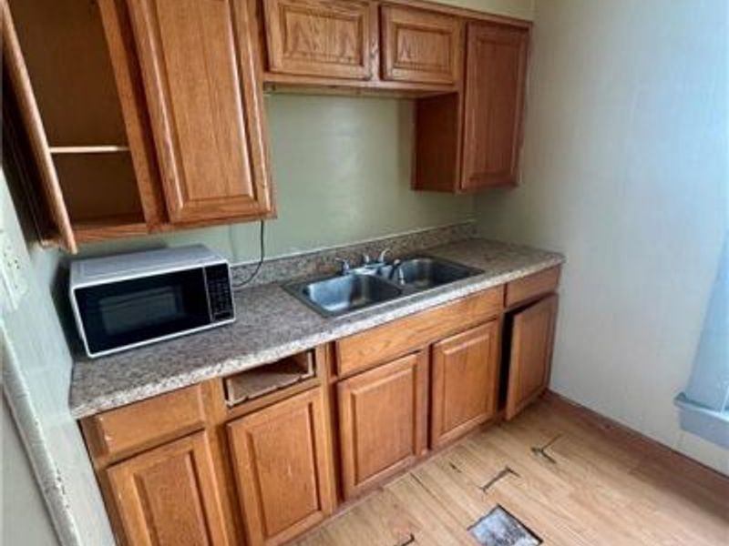 335 W Water Street, Greenville, OH 45331 Photo 3