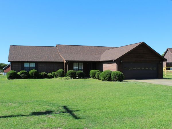 12 Airport Road, Belmont, MS 38827