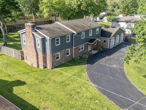 2201 Eastbrook Drive, Kokomo, IN 46902