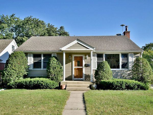 171 E Hale Street , Elmhurst, IL 60126