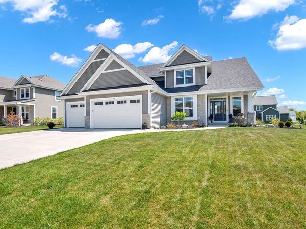184 Winterberry LANE, Grafton, WI 53024