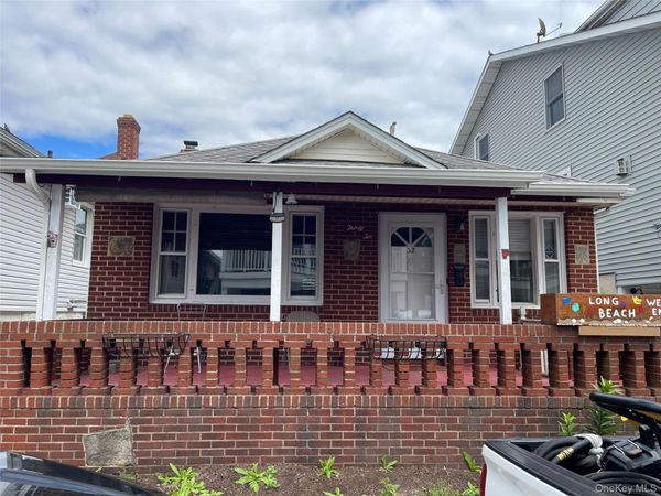 32 Florida Street , Long Beach, NY 11561