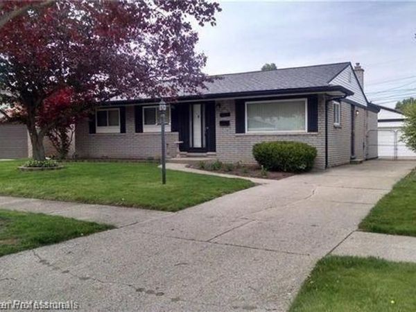 39872 Lynn Street, CANTON, MI 48187