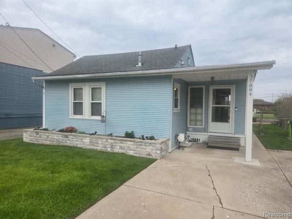 37884 Maplehill Street, Harrison Twp, MI 48045
