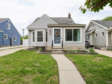 312 S Edgeworth Avenue, Royal Oak, MI 48067