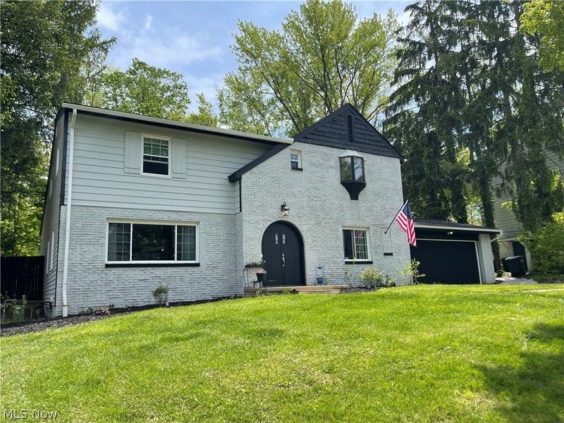607 Castle Boulevard , Akron, OH 44313 Photo 1