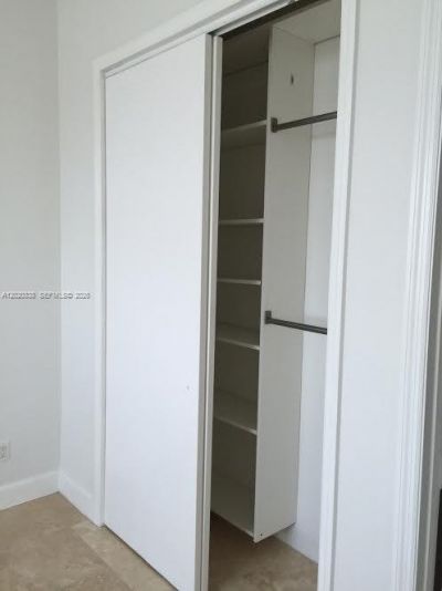 14951 Royal Oaks Ln, Unit 2606, North Miami, FL 33181 Photo