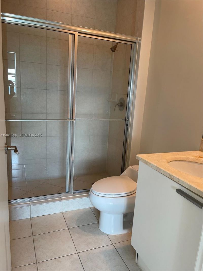 14951 Royal Oaks Ln, Unit 2606, North Miami, FL 33181 Photo