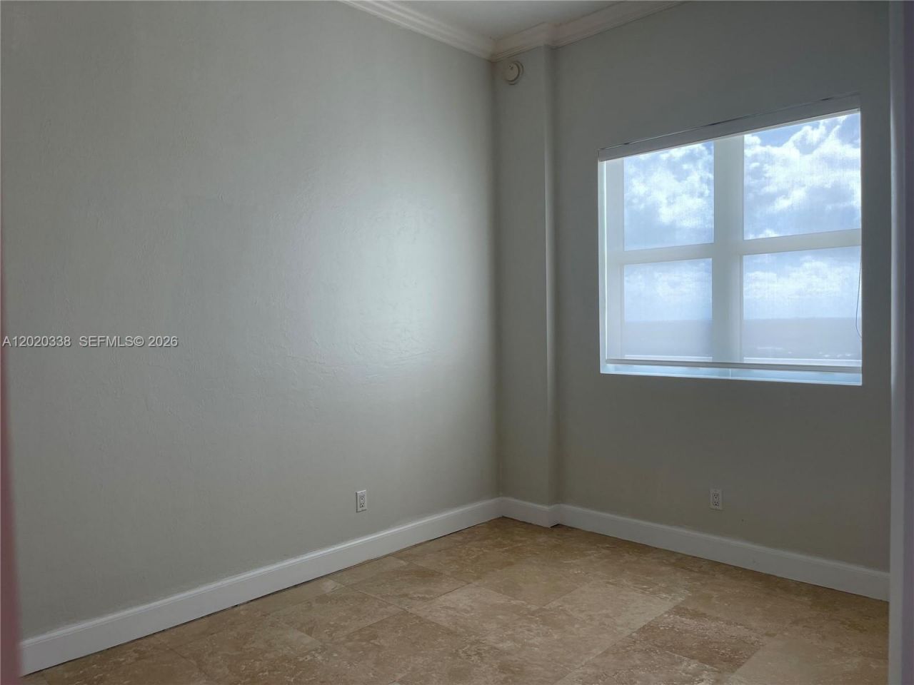 14951 Royal Oaks Ln, Unit 2606, North Miami, FL 33181 Photo