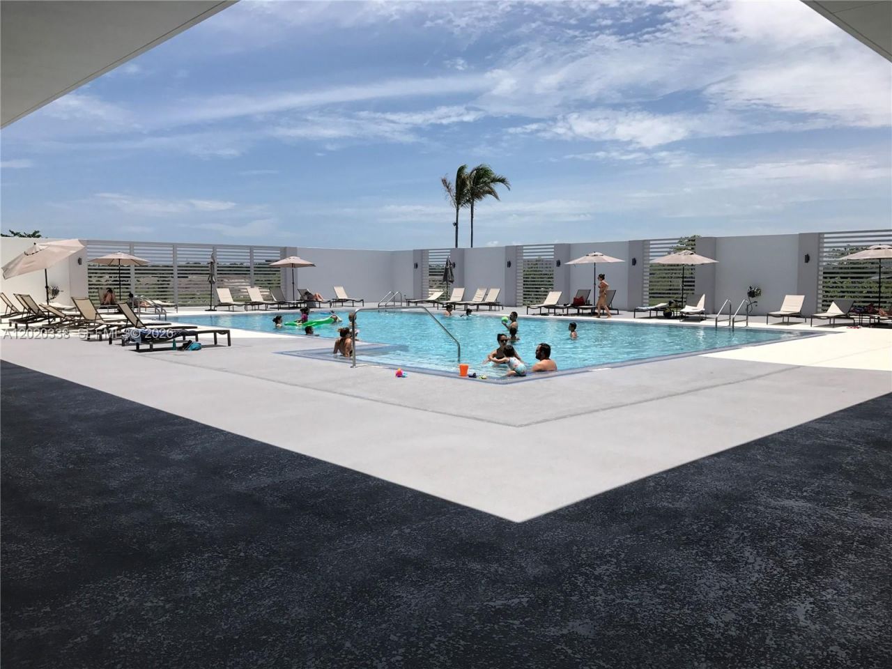 14951 Royal Oaks Ln, Unit 2606, North Miami, FL 33181 Photo