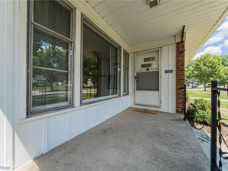 24111 Edgehill Drive, Beachwood, OH 44122 Photo 4