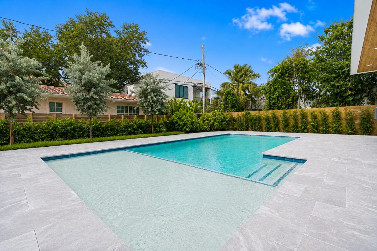 1016 SE 8th Street, Fort Lauderdale, FL 33316 Photo