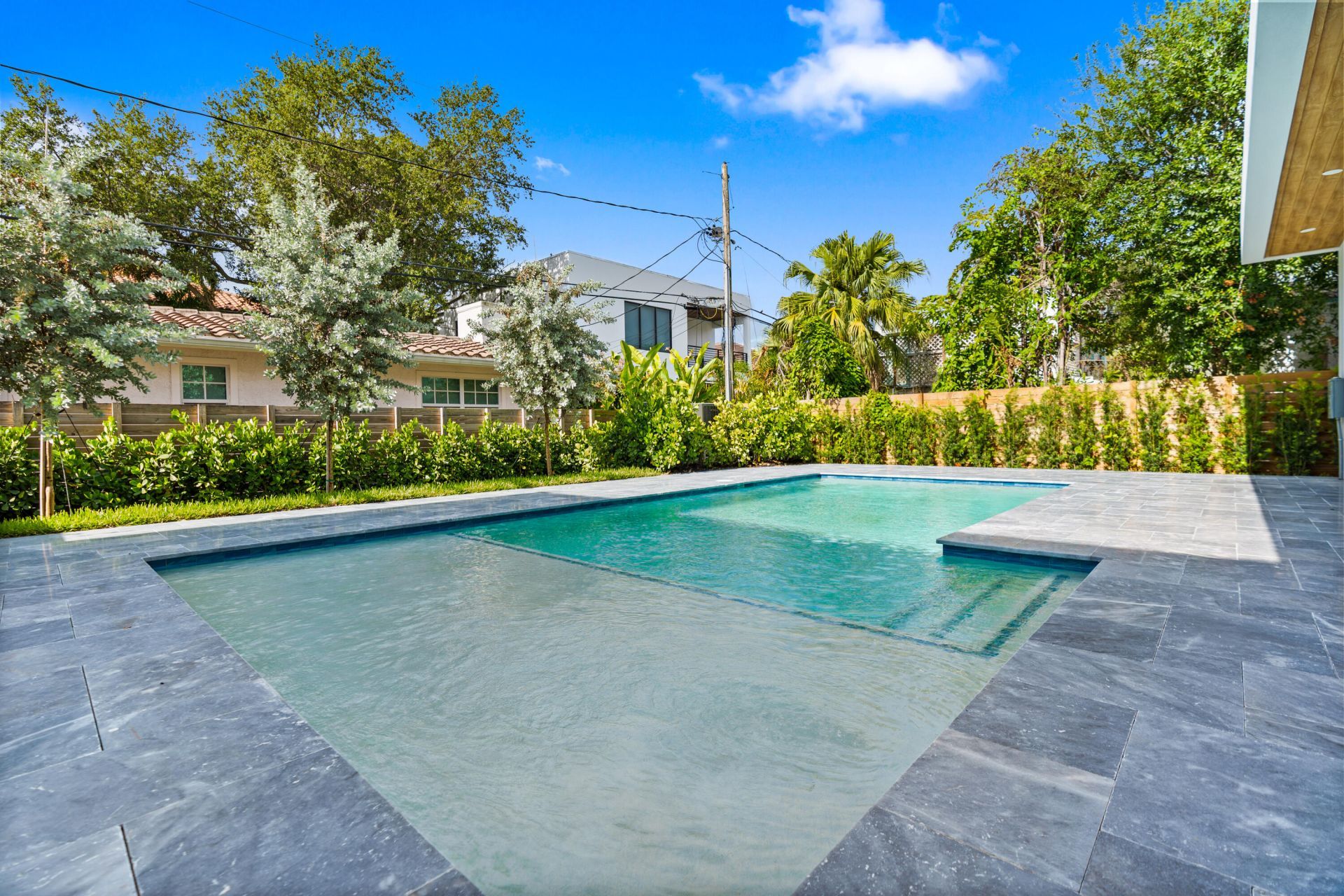1016 SE 8th Street, Fort Lauderdale, FL 33316 Photo