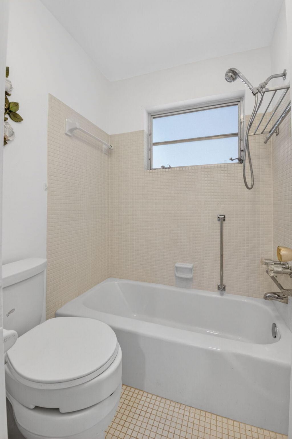 172 High Point Terrace W, Unit D, Delray Beach, FL 33445 Photo