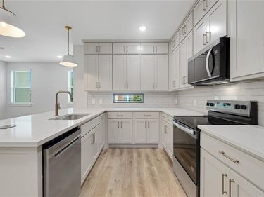 408 Foch Street, Unit 201, Fort Worth, TX 76107