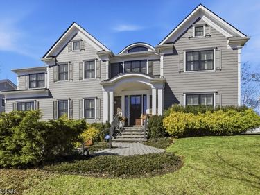 107 Longview Ave, Chatham, NJ 07928