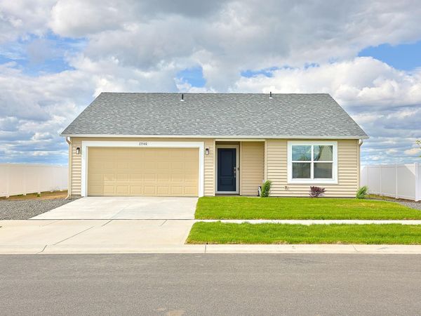 13540 W Crosswinds Ave, Airway Heights, WA 99001