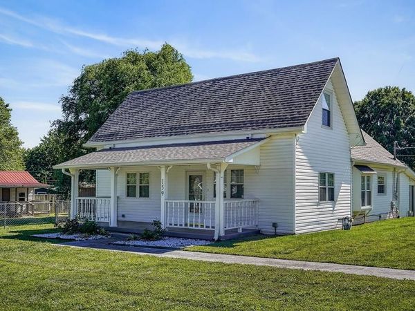 159 2nd Ave S, Algood, TN 38506