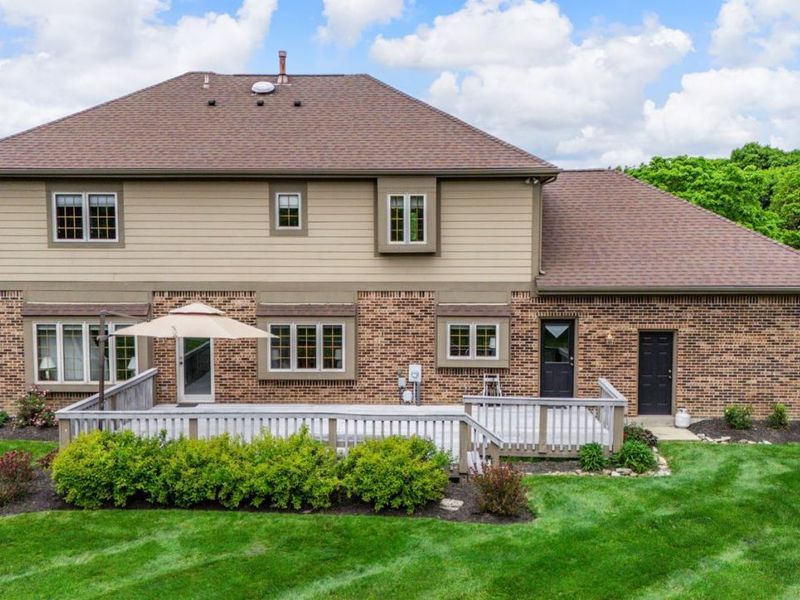 638 Primrose Lane, Tipp City, OH 45371 Photo 2