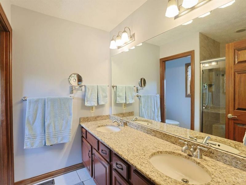 638 Primrose Lane, Tipp City, OH 45371 Photo 28