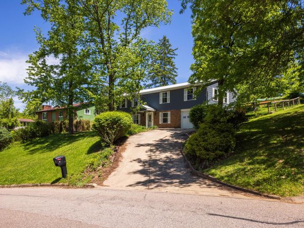 49 Canterbury Drive , Athens, OH 45701
