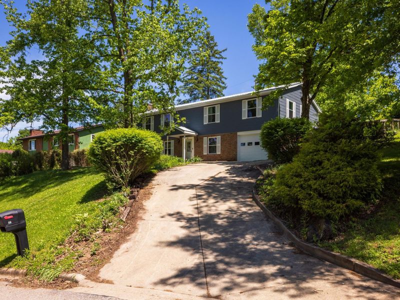49 Canterbury Drive , Athens, OH 45701 Photo 2