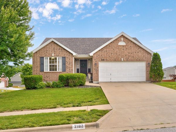 2182 W Drake Street , Springfield, MO 65810