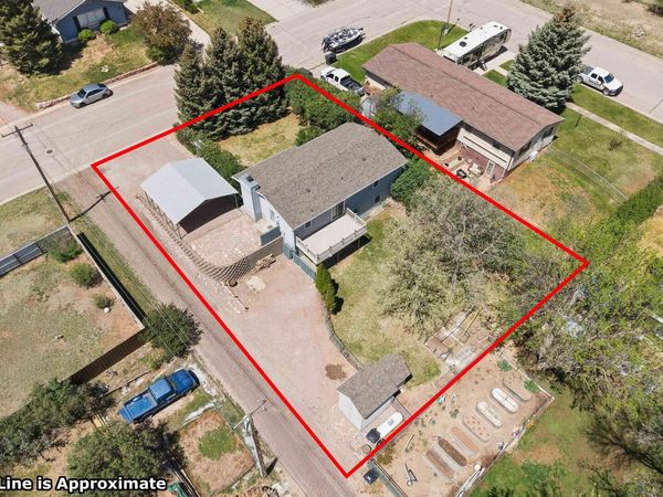 255 N 22ND ST, Hot Springs, SD 57747