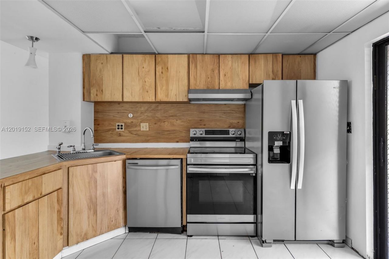 1811 SW 107th Ave , Unit 2302, Miami, FL 33165 Photo