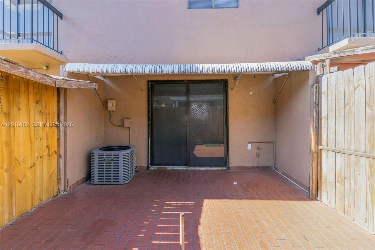 1811 SW 107th Ave , Unit 2302, Miami, FL 33165 Photo