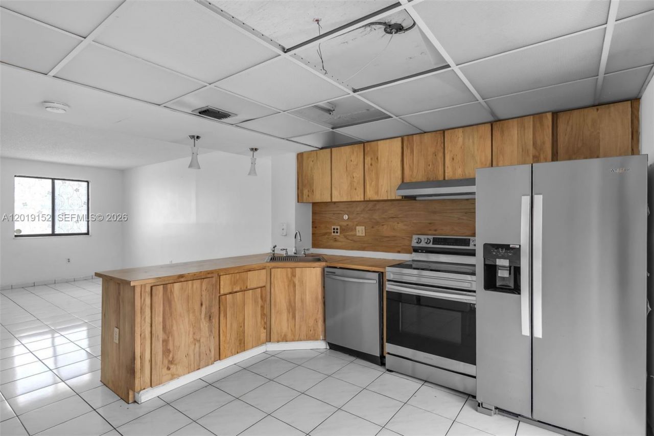 1811 SW 107th Ave , Unit 2302, Miami, FL 33165 Photo