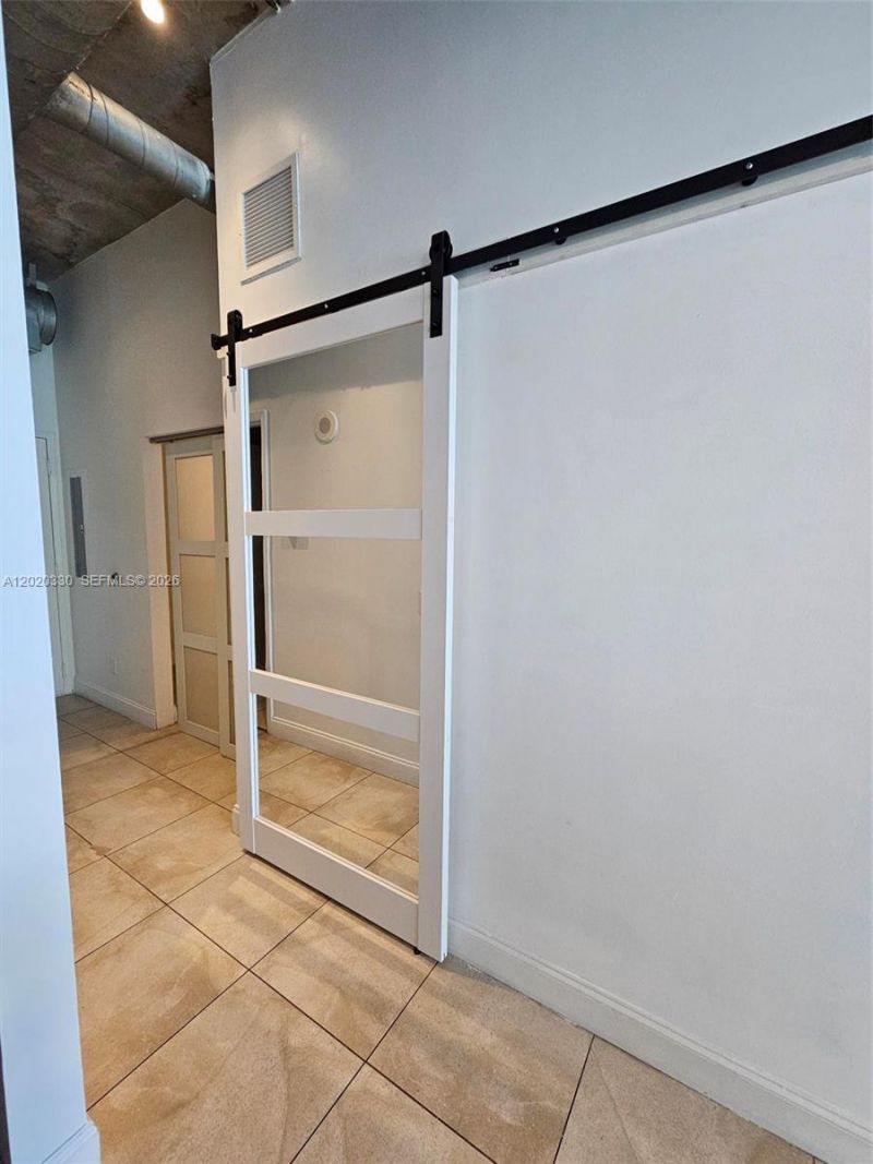 3029 NE 188th St, Unit 323, Aventura, FL 33180 Photo