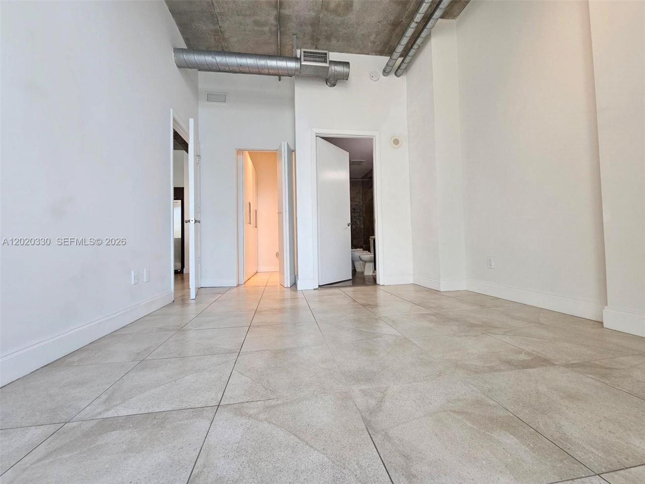 3029 NE 188th St, Unit 323, Aventura, FL 33180 Photo