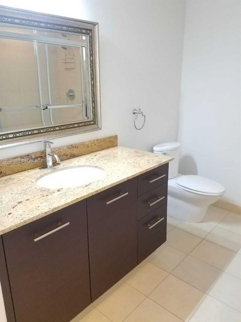 3029 NE 188th St, Unit 323, Aventura, FL 33180 Photo