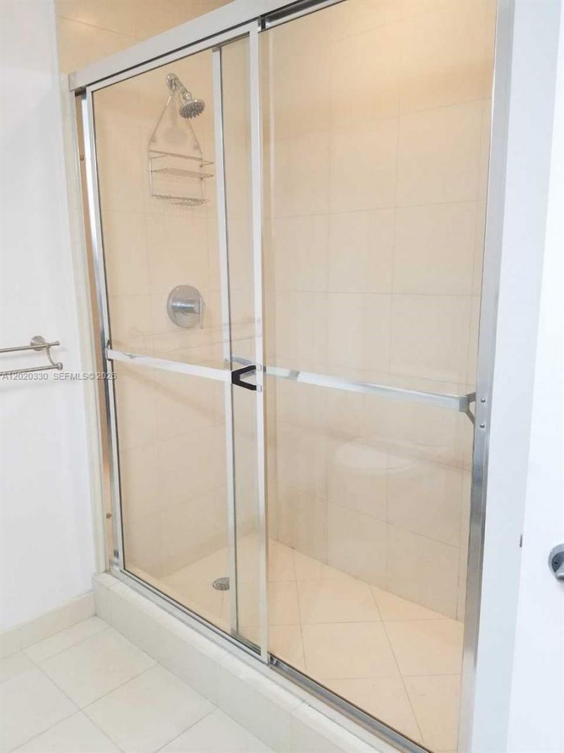 3029 NE 188th St, Unit 323, Aventura, FL 33180 Photo