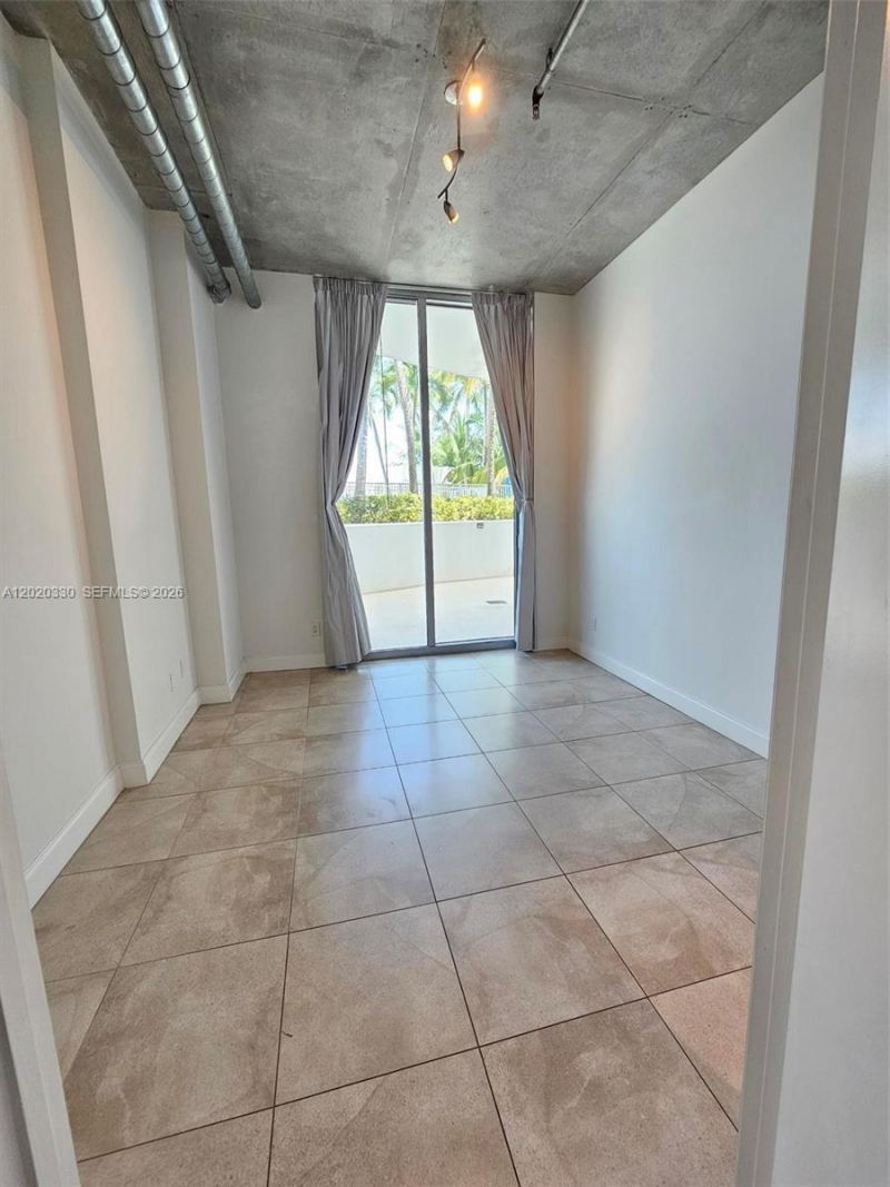 3029 NE 188th St, Unit 323, Aventura, FL 33180 Photo