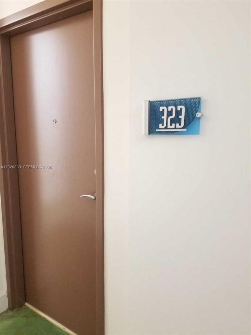 3029 NE 188th St, Unit 323, Aventura, FL 33180 Photo